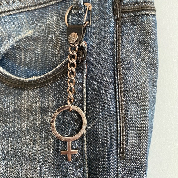 Jeans - Picture 6 of 9